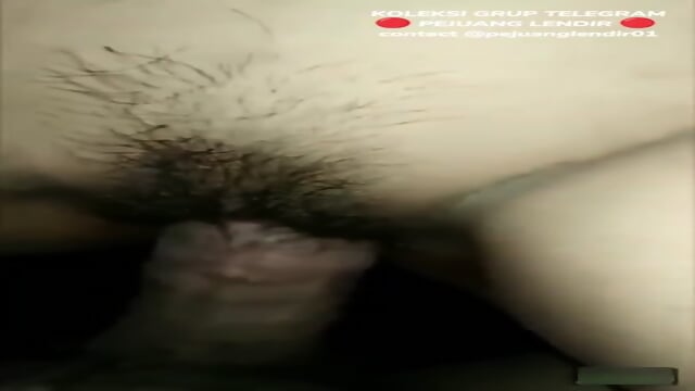 Ukhti ngewe crot dalam langsung panik