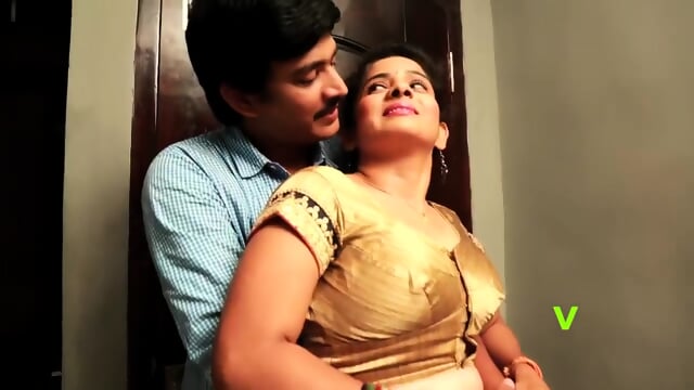 Indian Housewife Aunty Varsha Romance with Husband Friend in Bedroom on Saree Hot Telugu Short Film ððð