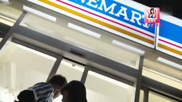 If You Donât Want to Get into Trouble Then Take off Your Panties (Momonogi)