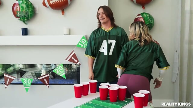 Game Day Bump And Run - Jasmine Sherni, Mazee The Goat