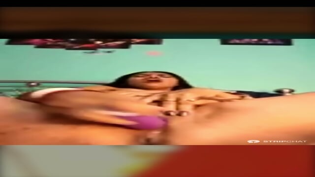 Bengali Cam model v-hot-sweet cumming and urine fountain with face
