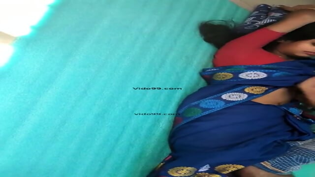 Deshi 3SOME+ Indian Slim Aunty Fucking In Saree