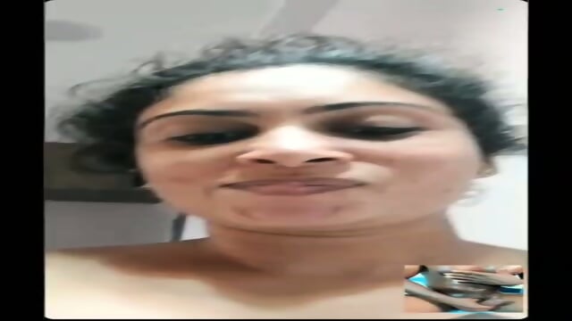 Mallu Aunty nude show