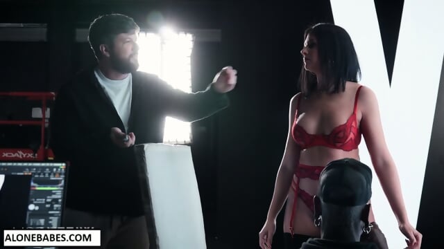 sienna rae hubby watches wife with two big dicks