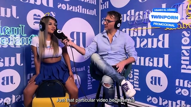 Latina Rubia Prueba Sybian Y Sex Machine En Podcast, Naty Delgado, Juan Bustos