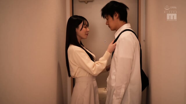 Series total sales of 500,000! Live-action adaptation of mega-hit doujinshi manga "Eaten by a Literary Girl" Eaten by a Literary Girl 4 Rei Kuroshima