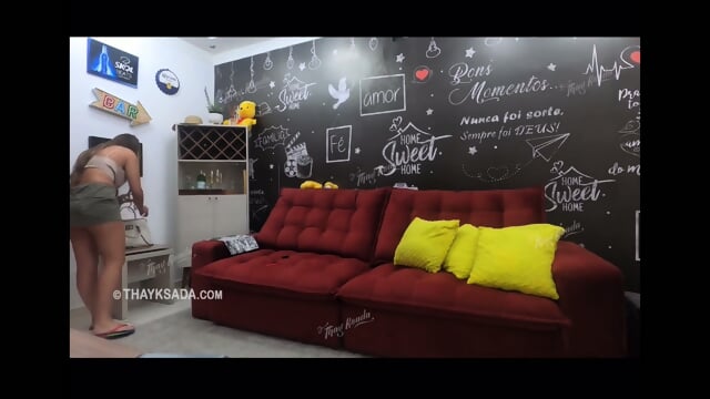 Delivery guy gets lucky with wife