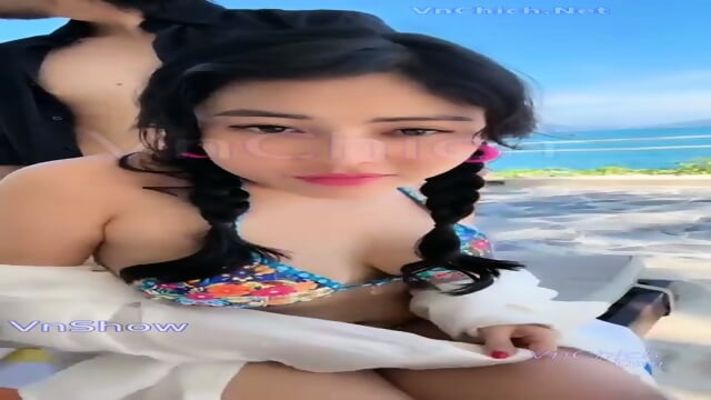 Em idol MN_HaMy MMLive dÃ¢m táº·c Äang livestream show hÃ ng thÃ¬ cÃ³ má»t anh TÃ¢y balo ra bÃ³p vÃº vÃ  cÃ¡i káº¿t - VnChich.Vip - Tá»ng há»£p clip sex - Show HÃ ng - LiveStream Sex