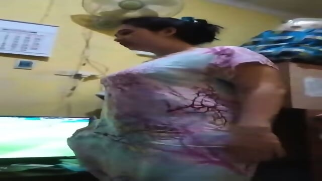 ISTRI TEMAN MINTA DI ENTOT KARNA SUAMI NYA MANDUL  FULL  https://s.id/FbMbl