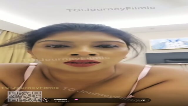 Mallu MILF Nandana Krishna lIVE sHOW