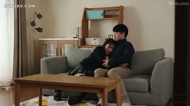 Boyfriend Who Can Only Have Weak Sex... Her Father Is The Exact Opposite, And Her Intense,Â Cast(s):Â Momo MisonoÂ 