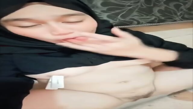 unboxing memek dan toket berhijab FULL NYA DI Https://s.id/bocilsempit