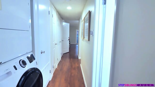 Jade Maris - stepsis, what's the big plan?...RET