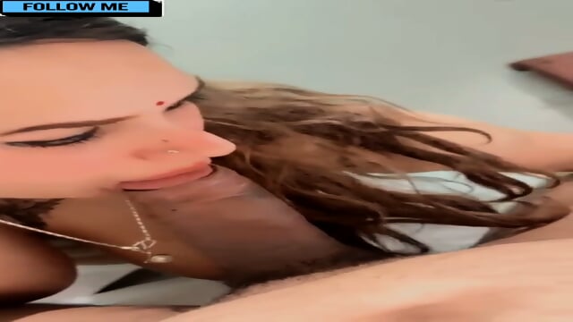 Punjabi Instagram influencer Kamal Kaur blowjob sex viral