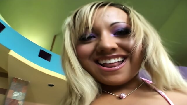 Jasmine Tame - Apple Bottomz 2