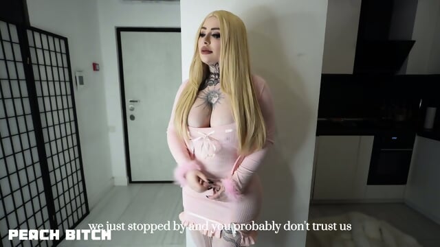 A Beautiful Russian Bitch  Rent An Apartment With Her Sexy Body