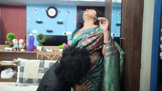 Desi indian hot kavita Boss fuck with employee