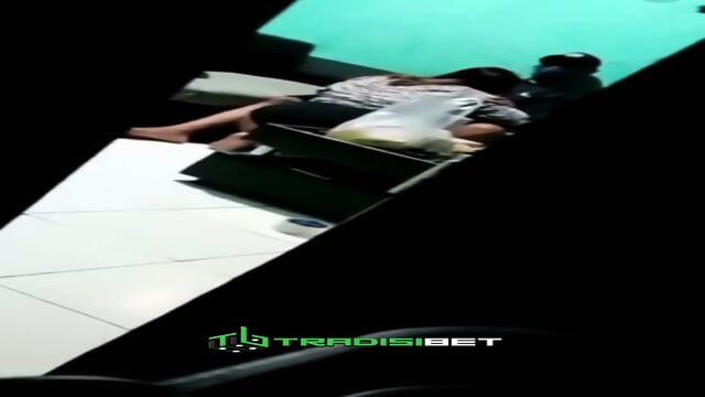 Intip ibu Selingkuh driver ojol