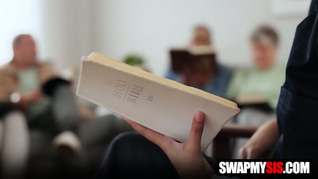 âJust the Tip! DO NOT Thrust!â Holy Soaking Sinner Swap Chanel Camryn, Gal Ritchie, Nathan Bronson, Elias Cash