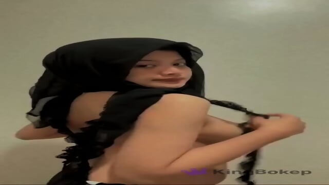 Kompilasi Ngewe Talent Dinda Hijab Terbaru