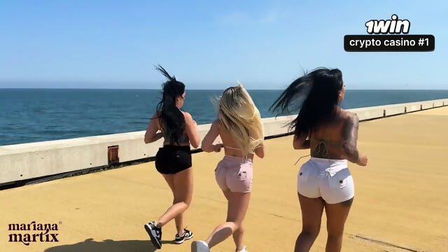 Un Grupo De Amigas Con Ganas De Sexo Folla Con un EspaÃ±ol que Conocen En La Playa - Mariana Martix