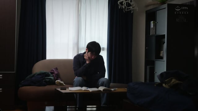 The slender, busty single mother who lives next door always acts cheerful, but there's something lonely about her... Ruisa Tsukizuki