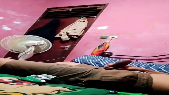 Kepergok ibu saat ngocok