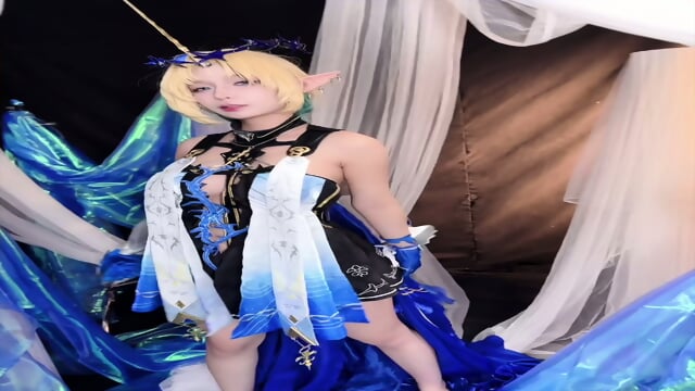 Umeko J - Fleurdelys Wuthering Waves Cosplay