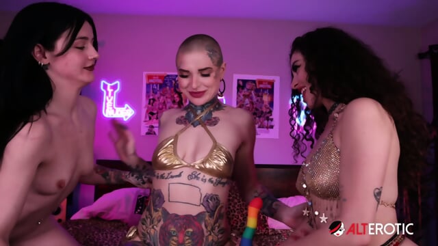 Rosalyn Sphinx, Titi Ramone And Xena Amor Make You Squirm Until You Jizz In Your Pants