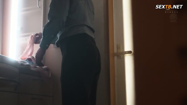 For Five Days Without My Husbands, My Father-in-law's Aims Was Me - Nao Jinguji