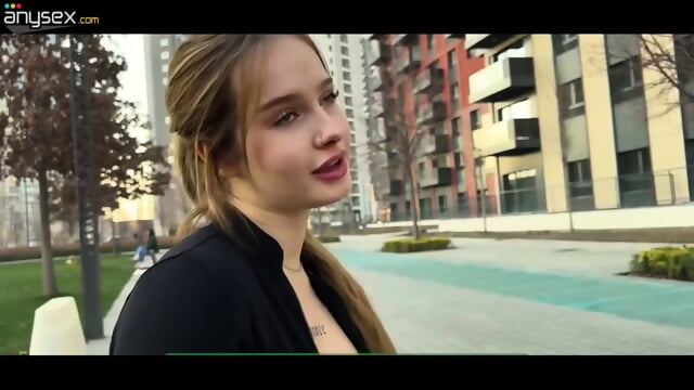 Russian Beauty Money Cumshot