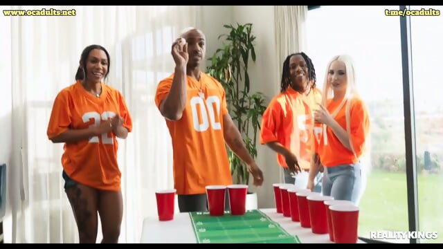 Game Day Bump And Run (áá¼ááºáá¬áá¬áááºá¸áá­á¯á¸) Jasmine Sherni