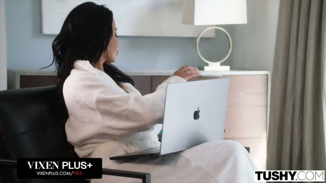 TUSHY Anal Hungry Curvy MILF Anissa Kate Gets Special Massage Treatment