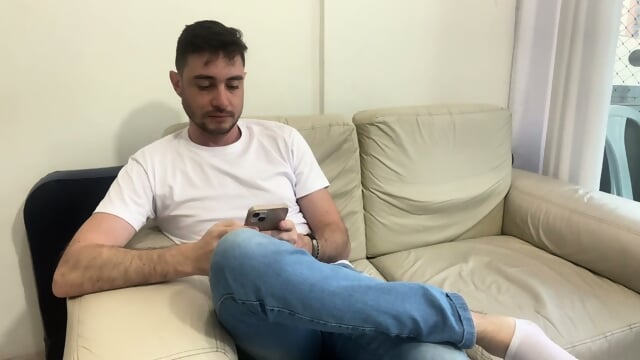 Fui fazer uma entrega na casa de um casal e acabei desc