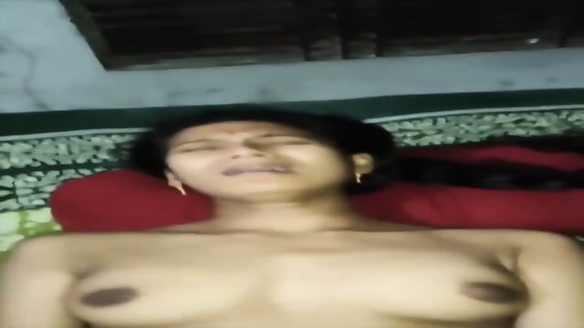 Sharmeeli Desi Wife Ko Chod Ke Maza Hi Aa Gaya , Uski Adaon Ne Dobara Chodne Pe Majboor Kar Diya