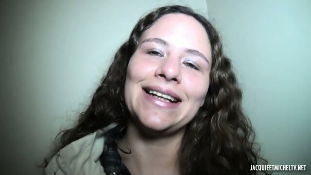 [JacquieEtMichelTV.net] 00078 - 2011.12.06 - LÃ©a, fonctionnaire.mp4