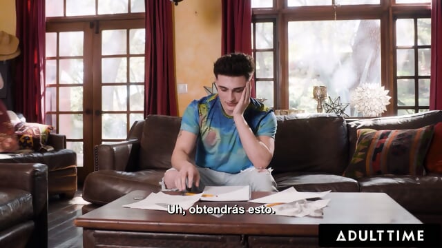 ADULT TIME   Horny Stud Is OBSESSED With Stepmommy Dee Williams's HUGE TITS!   SPANISH SUBTITLES