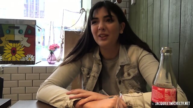 JacquieEtMichelTV Lola 18 years old design student