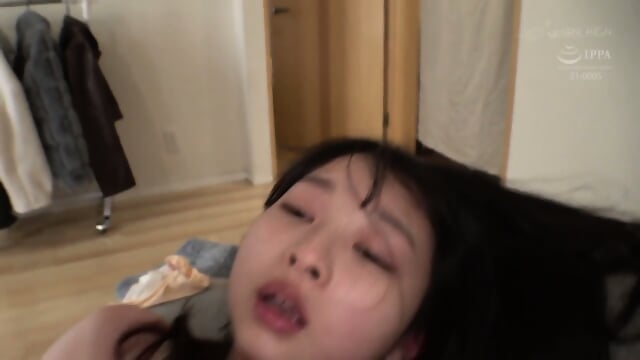 Minami Umeda A Delicate Beautiful Girl Is Thrust Hard By A Huge Cock So Hard It Seems It Will Break, And Is Made To Arch Her Back And Cum Many Times. Includes Footage Of Her Boyfriend Suspecting Her Of Having A Loose