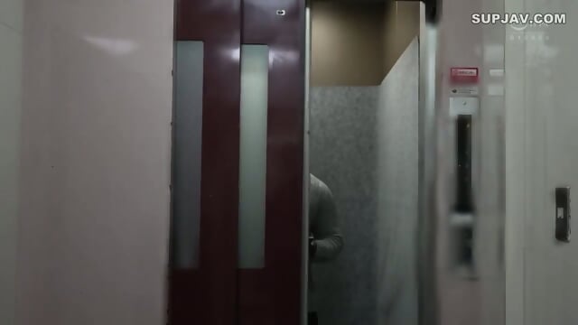 (RM) Black Man Who  A Homestay Is A Lusty Monster! NTR Housewife's Adultery Without Pulling Out