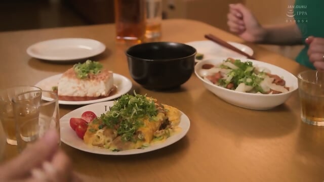 [JUL-784] (English subbed) My Friend Was Helping Me Move, And Flashed Me With Her Panties So Many Times I Couldnât Resist Giving Her My Creampie â Mina Kitano