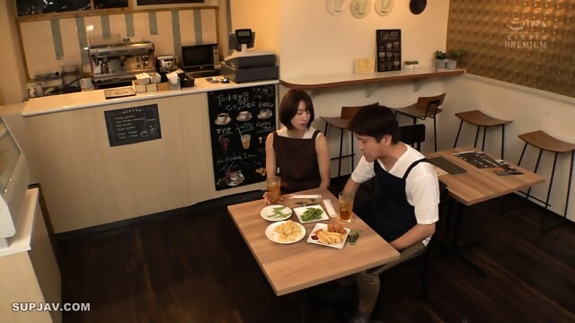 JAPANESE WIFE CHEATS ON HUSBAND WITH HER BOSS AT THE CAFETERIA WHERE SHE IS A WAITRESS   Takeuchi Yuuki  Uncensored