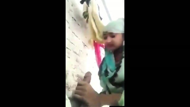 Muslim ladki ne lund chusa chacha ka Indian sex mms