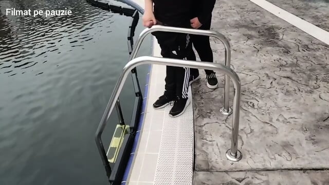 I'm Ana and I rubbed this boy's dick against the railing until I ejaculated so much cum and I dirty the pool railing with his cum, plus when we took 3 breaks, this boy wanted to leave, but I didn't let him leave like that and I stopped him from ejaculatin