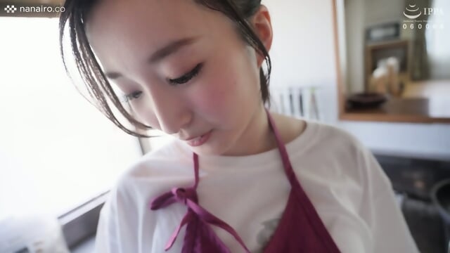 Do you want to eat? Take a bath? Or me? When Tsukino Kasumi did it, it was more erotic than I imagined.