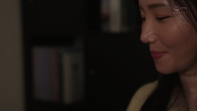 I was carried away by her sweet whispers, and I was addicted to sex with married women until I had to repeat a year of college... Reika Natsume