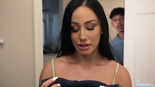 Jennifer W Busty MILF Stepmom Wants Fresh Cum Inside