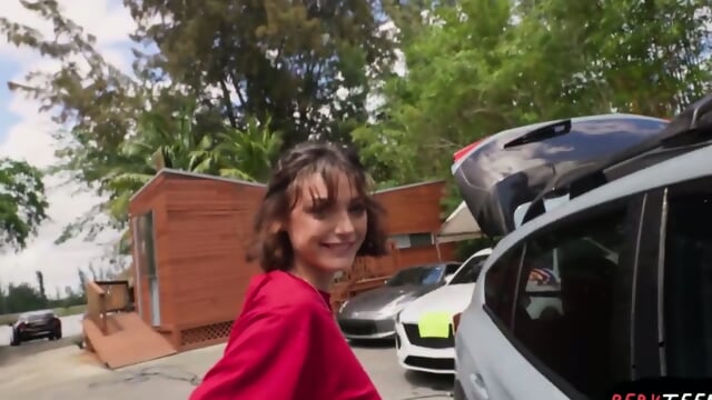 18yo Perv Teen Caught Fucking in Public But She Doesnât Want to Stop!