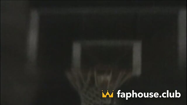 This Bi-atch Tart Invites Herself Over For A Pick Up Sex Session