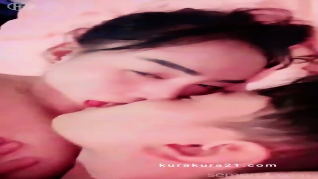 Tante Kina Ngewe Muasin Kontol Brondongnya